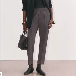 everlane dream pant in grey slate, size medium new pull on elastic waist